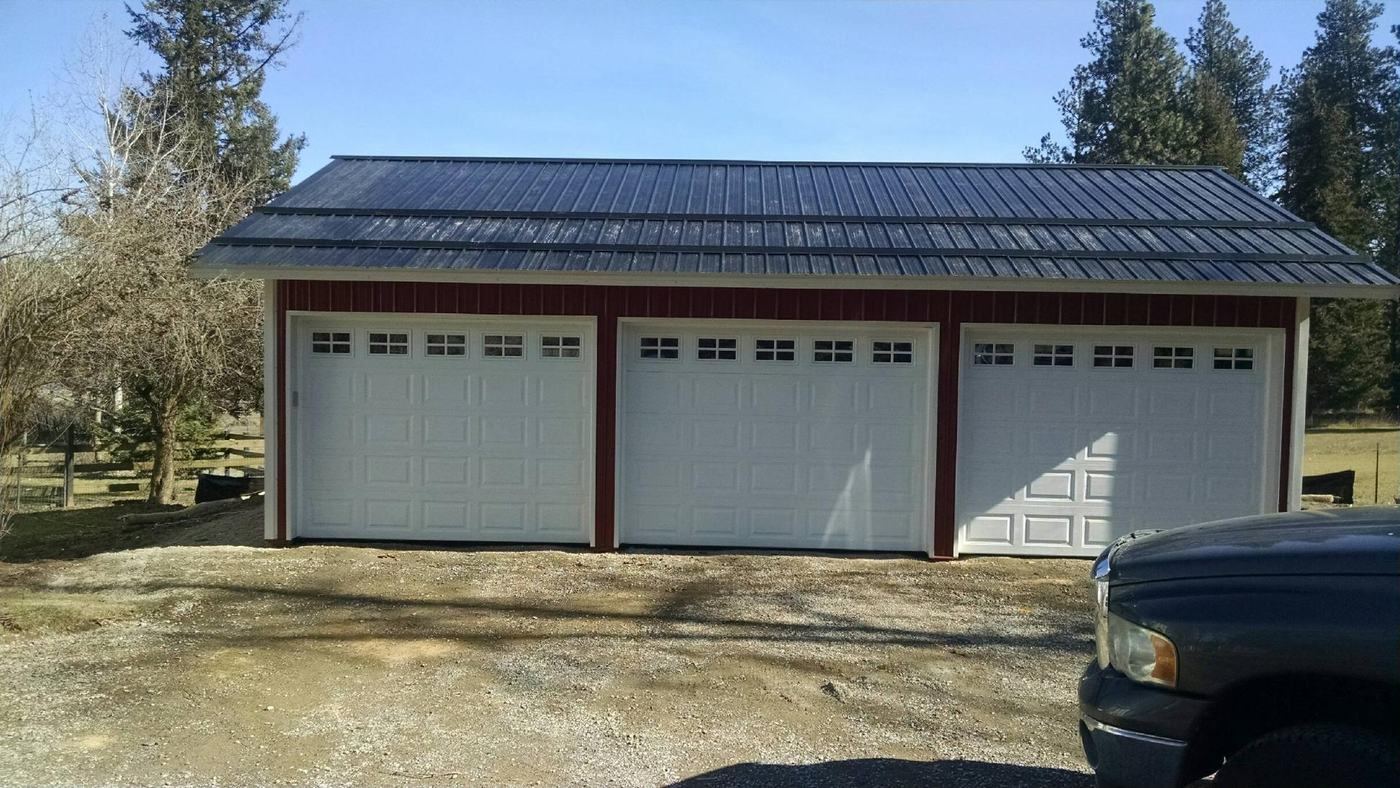 Three-bay steel garage